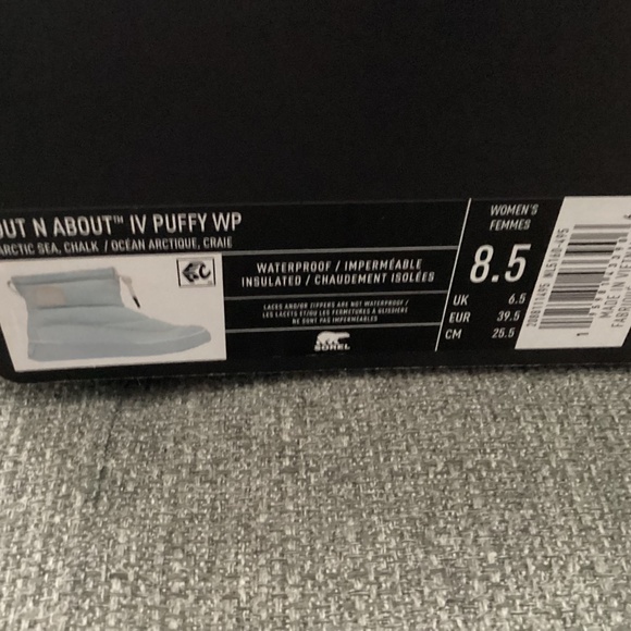 SOREL Out N About IV Puffy Lace-Up Waterproof Boot (Women) 8.5M - Picture 7 of 12